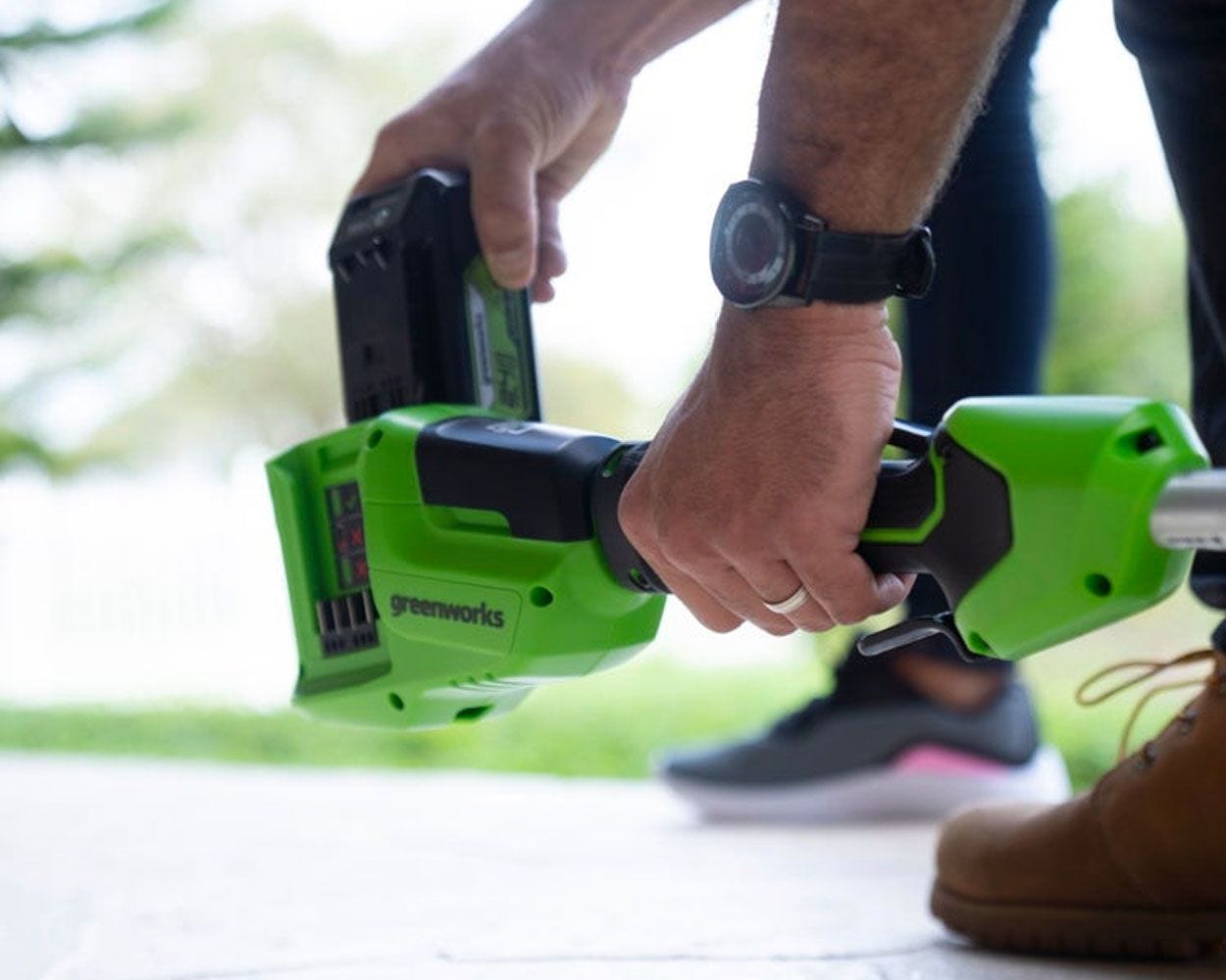 48V (24V x 2) 15" Cordless Battery TORQDRIVE™ String Trimmer Combo Kit w/ 24V 320 CFM Blower & 24V 22" Hedge Trimmer w/ (2) 2.0Ah USB Batteries & Charger