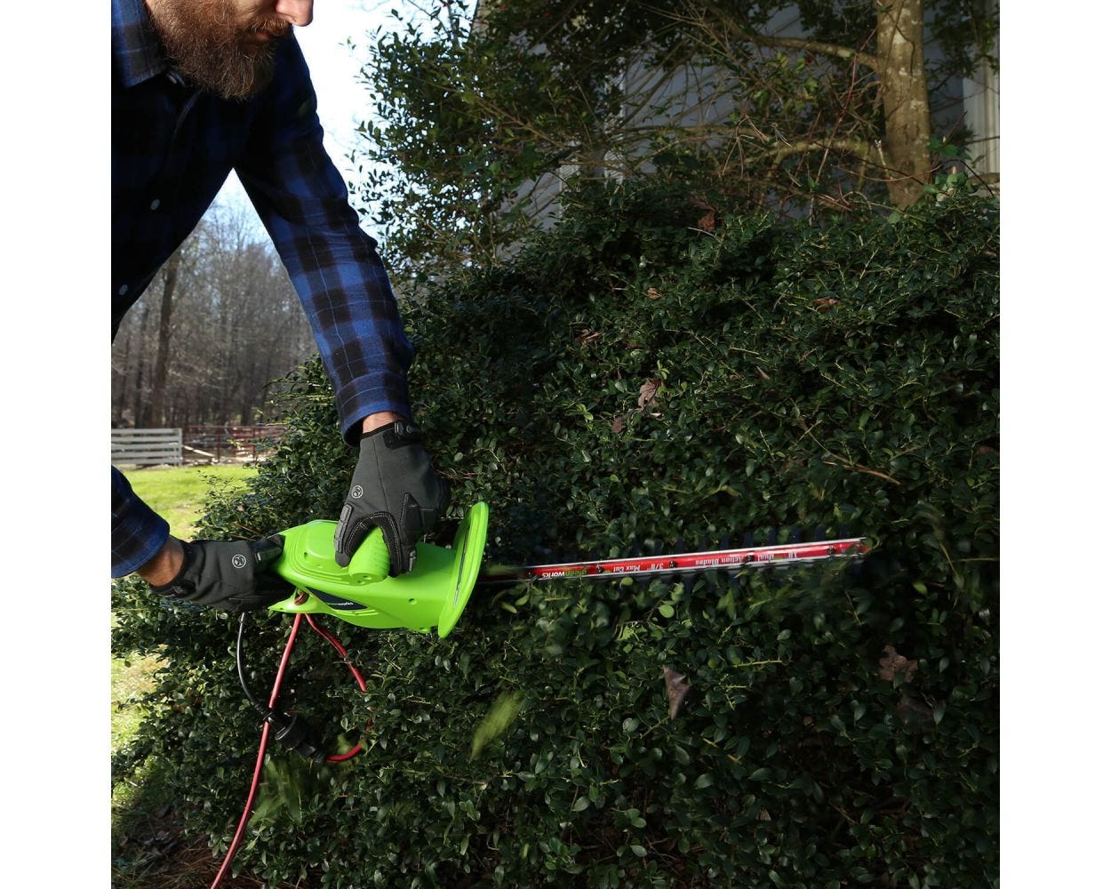2.7 Amp 18" Corded Hedge Trimmer