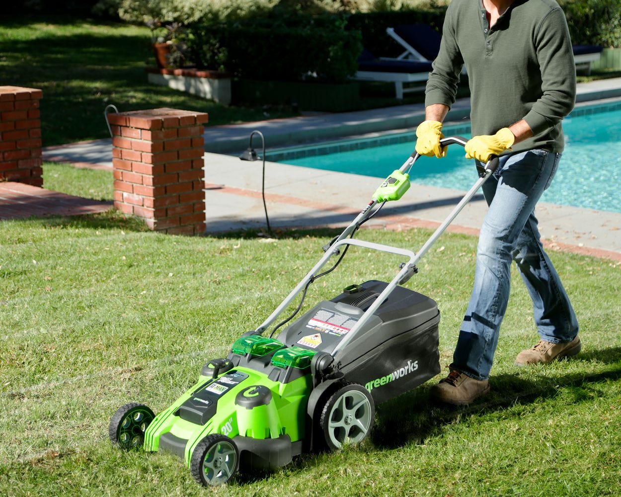 40V 20 inch Cordless Lawn Mower | Greenworks